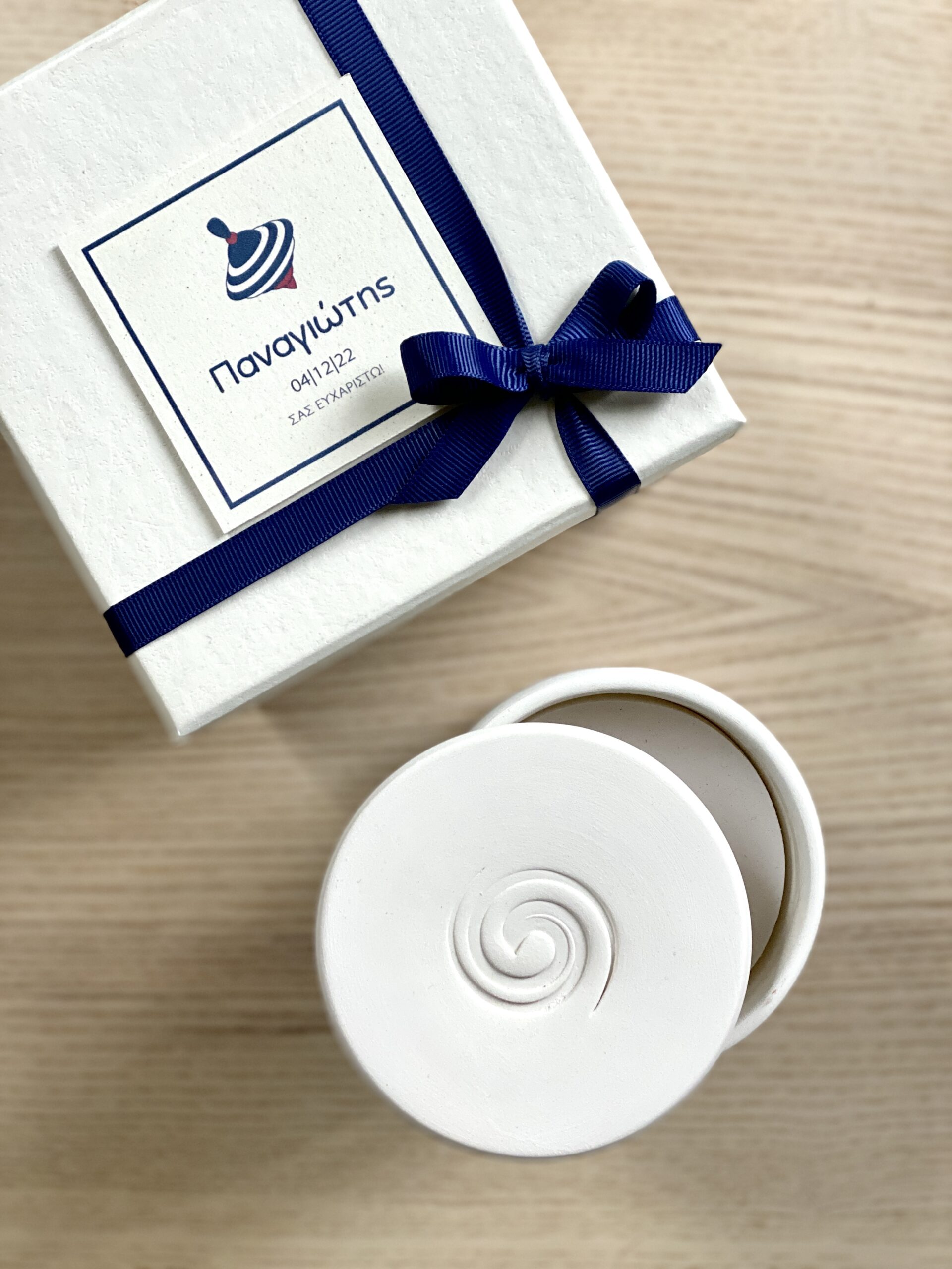 spinning-top-baptism-gift-scented-soy-candle-packaging-box