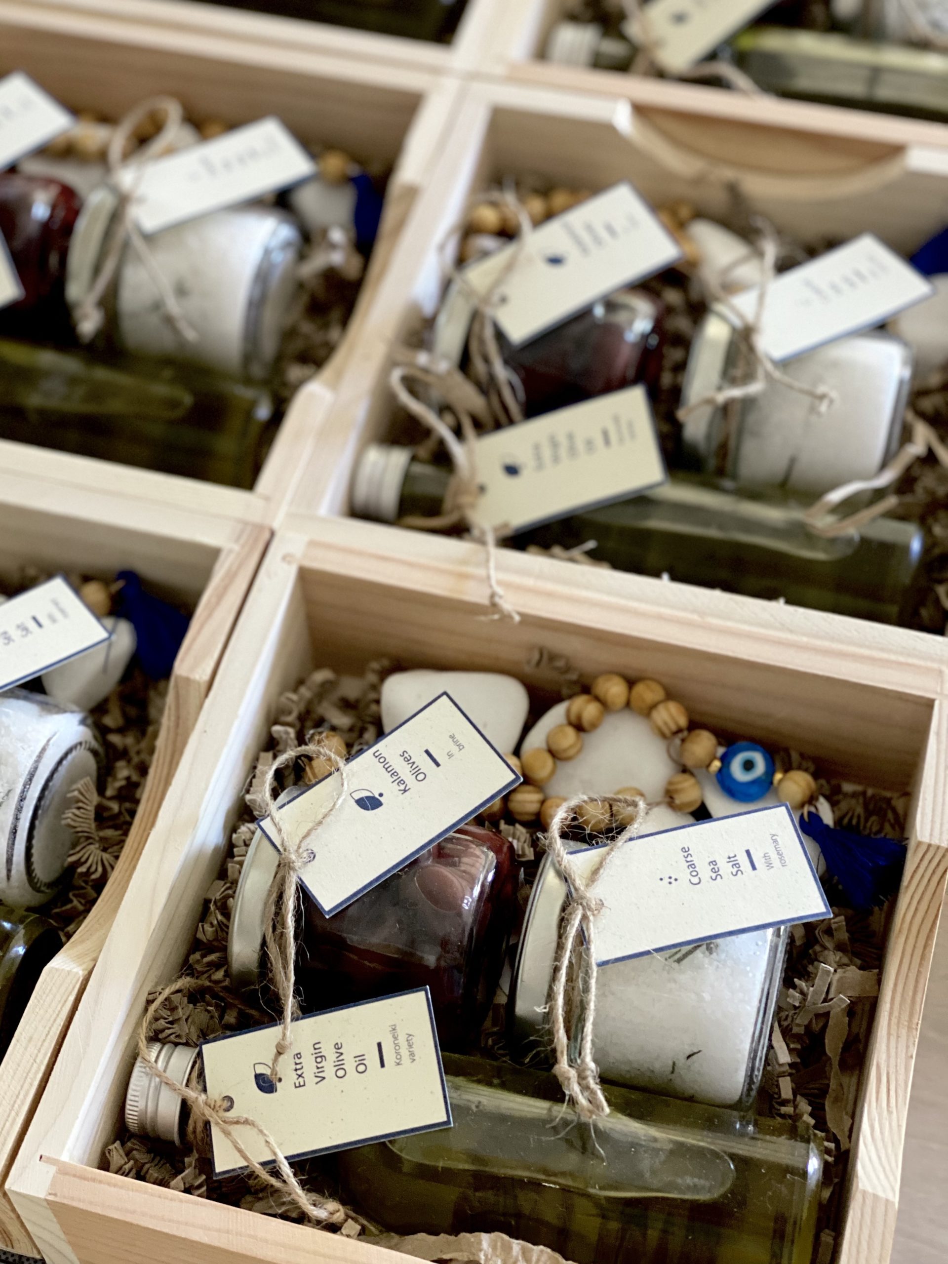 welcome-on-board-corporate-wooden-gift-box-oil-salt-olives-evileye-kompoloi