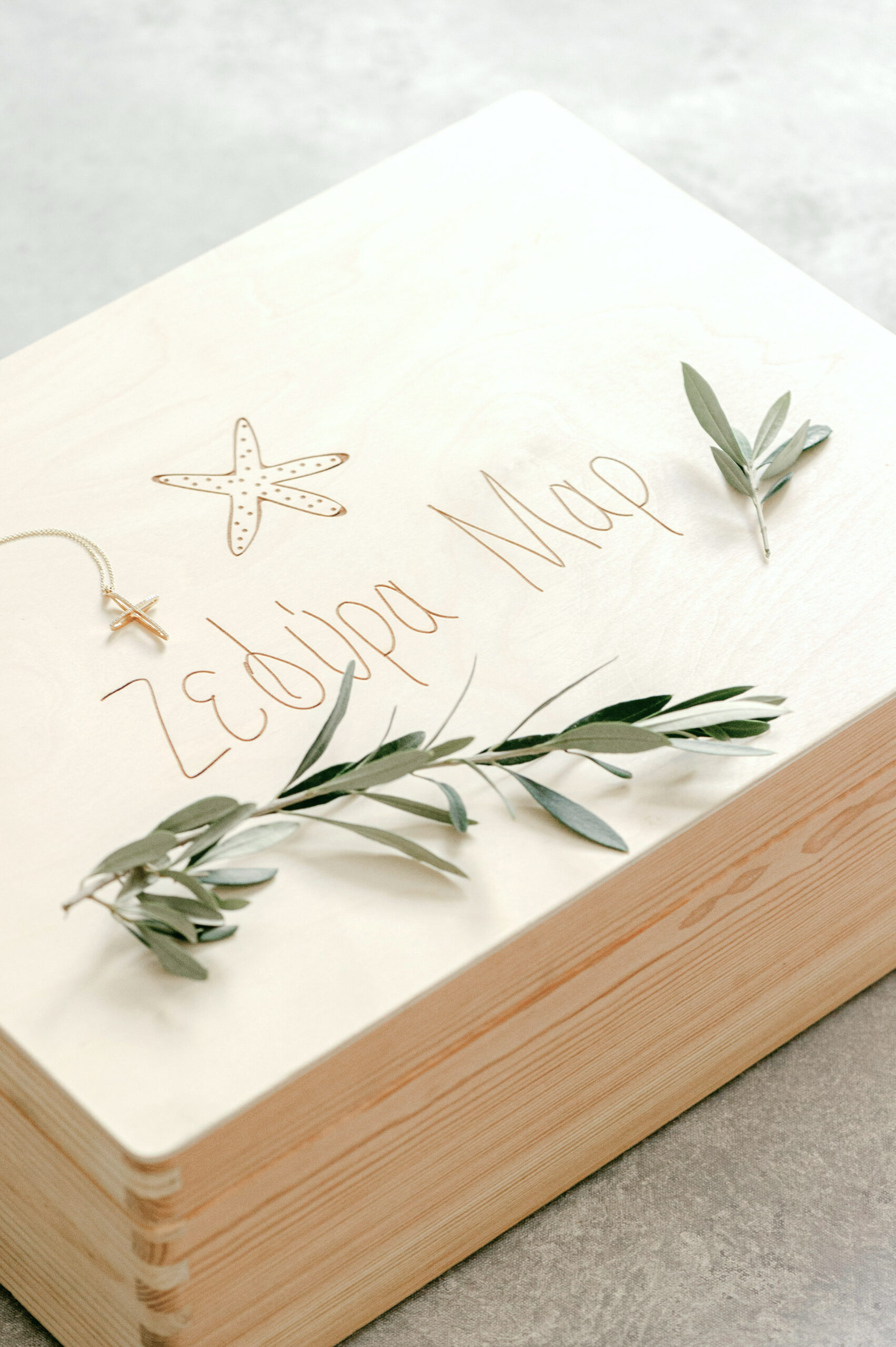 white-sand-baptism-set-wooden-box-engraved